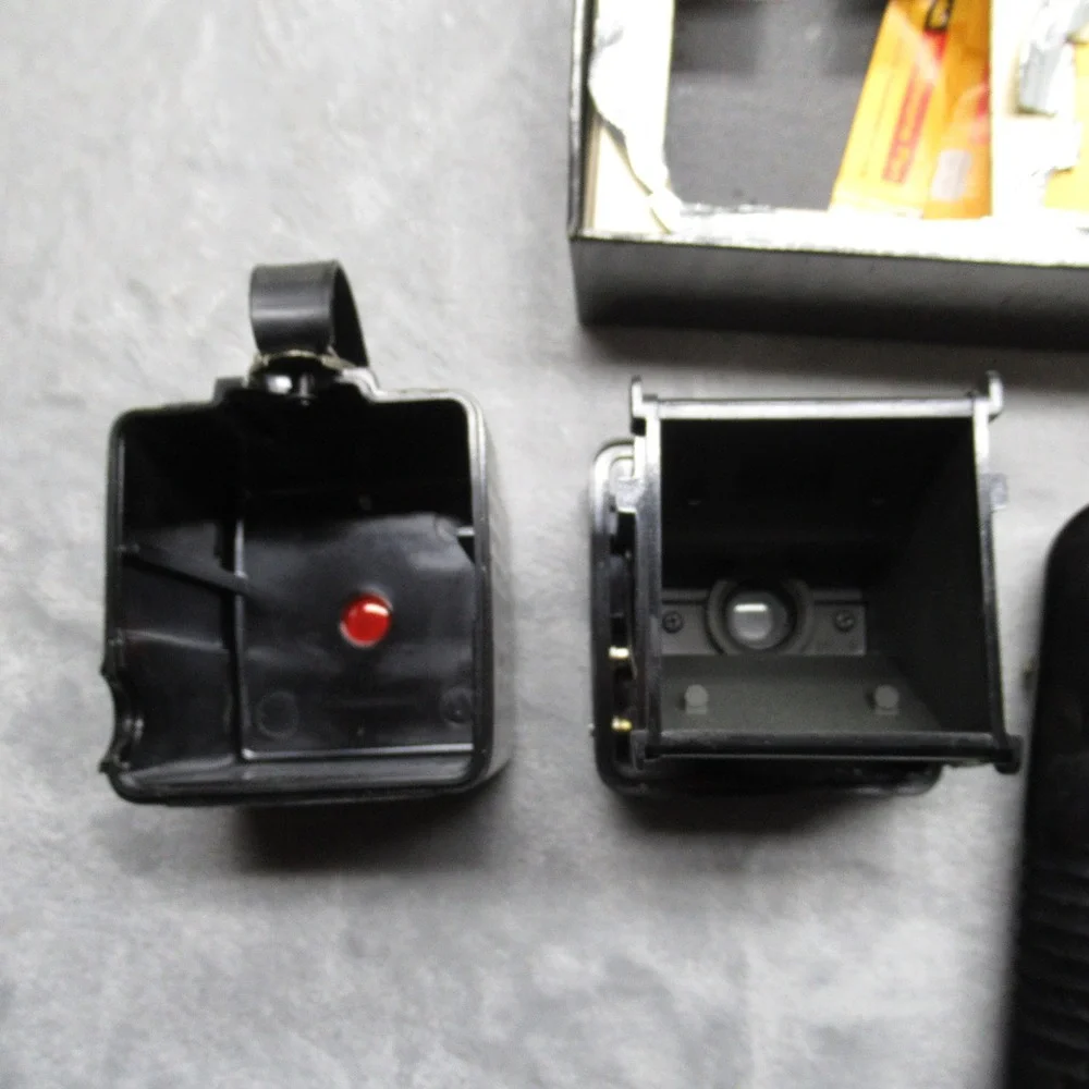 Kodak Brownie Hawkeye Flash Outfit Camera Kit Collectible‎ Untested 1950s VTG